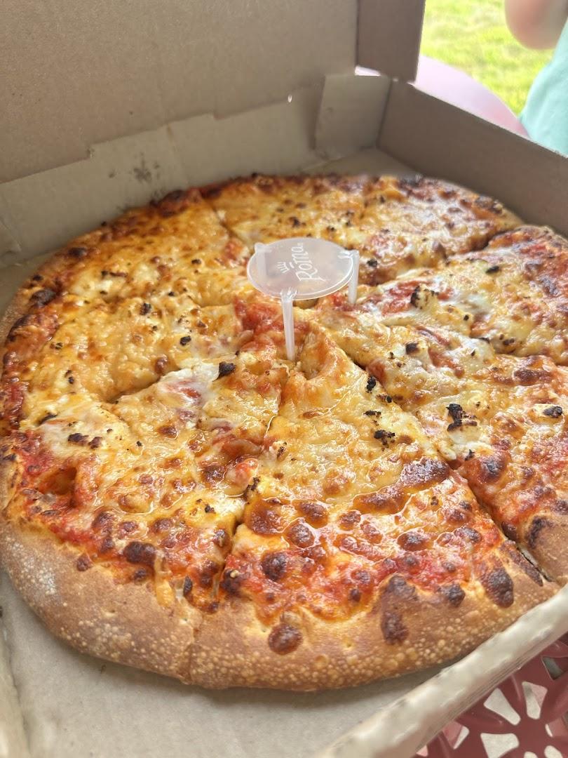 Gina's Pizzeria